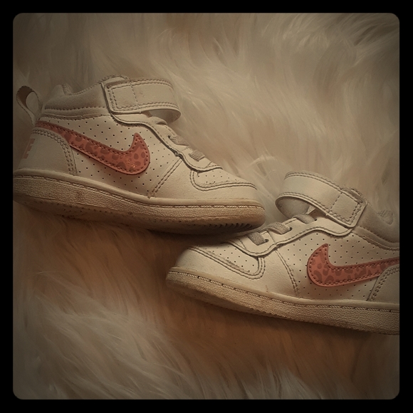 Nike Other - Toddler nike shoes size 5